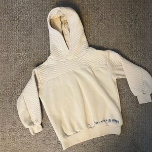 Unisex kids hoodie, size 6